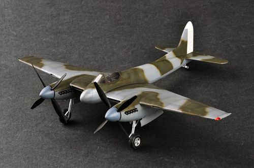 Trumpeter 1:48 - De Havilland Hornet F.3 02894 