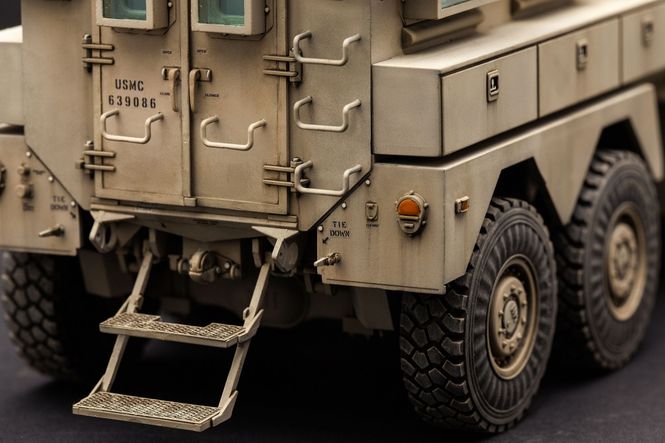 Hovedbilde Meng Model 1:35 - U.S. Cougar 6x6 MRAP Vehicle ...