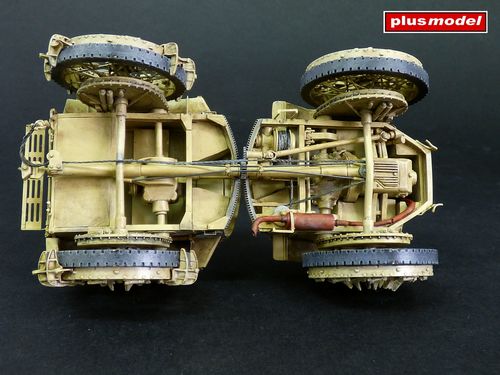 Plus Model 1:35 - Gun tractor Pavesi P4-100 model 30A 449