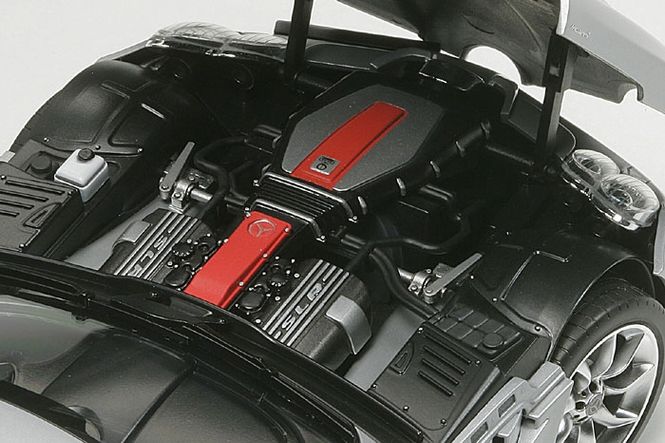 Hovedbilde Tamiya 1:24 - Mercedes-Benz SLR McLaren (24290)