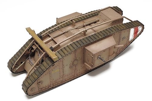 Tamiya 1:35 - WWI British Tank Mk.IV Male - w/Single Motor/British Figures (30057)