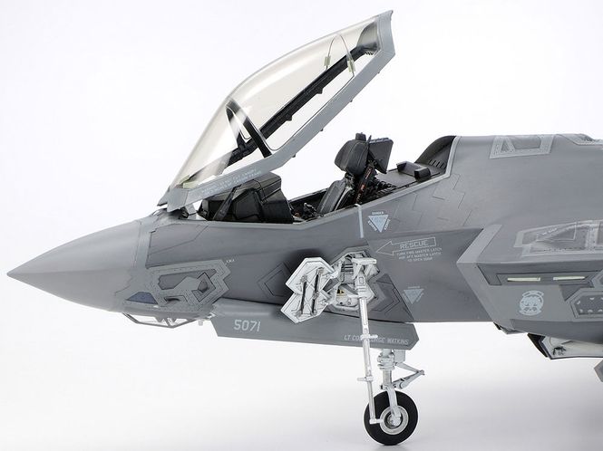 Main Image Tamiya 1:48 - F-35A Lightning II  NORSK UTGAVE