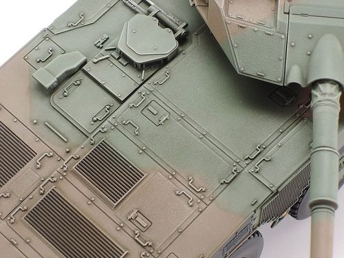 Tamiya 1:48 - 32596 JGSDF Type 16 Maneuver Combat Vehicle