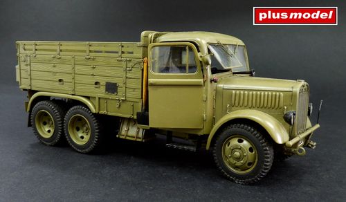 Plus Model 1:35 - Praga RV 342 