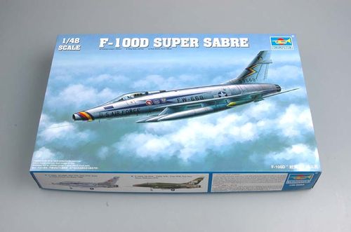 Trumpeter 1:48 - North American F-100D Super Sabre 02839 