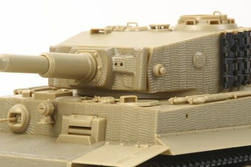Tamiya 1:35 - 12647 Zimmerit Coating Sheet - Tiger I (Mid Late Production)