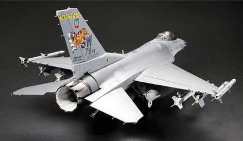 Tamiya 1:32 - 60315 F-16 CJ block 50