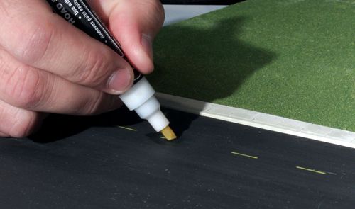 Road Stripe Remover - Woodland Scenics C1293